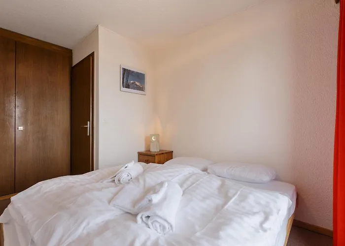 Nevada 205 4 Pax Centrally Lain With Garage * Riddes