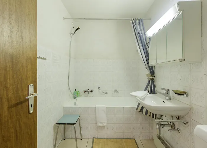 Nevada 205 4 Pax Centrally Lain With Garage *