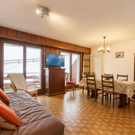 Nevada 205 4 Pax Centrally Lain With Garage